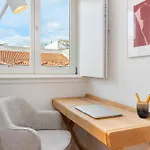 Whome Top-floor In Prime Location Lisboa