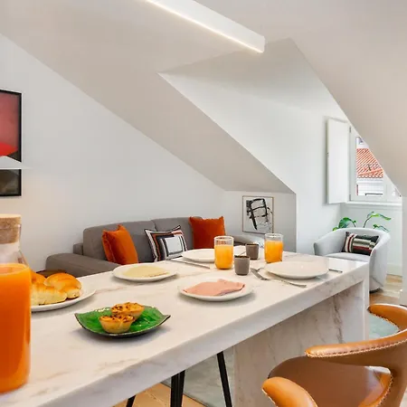 Whome Top-floor In Prime Location Appartement Lissabon
