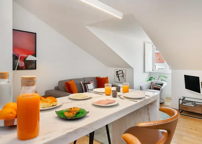 Whome Top-floor In Prime Location Apartmán Lisboa