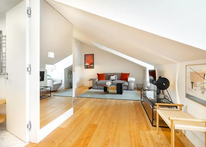 Whome Top-floor In Prime Location Apartmán *