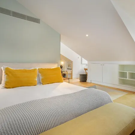 Whome Top-floor In Prime Location Apartment Lissabon