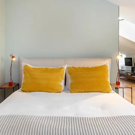 Whome Top-floor In Prime Location * Lissabon